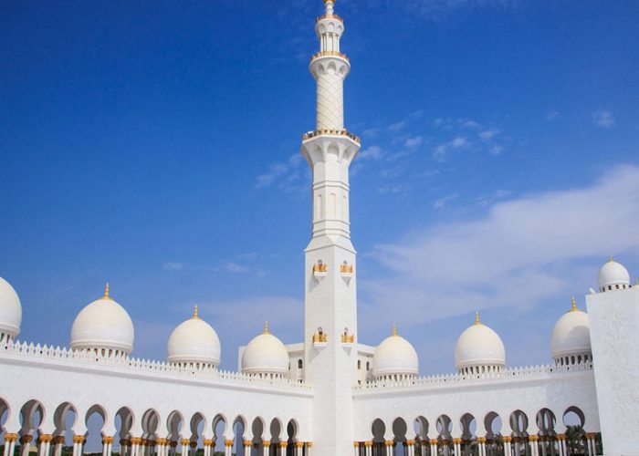 5 Reasons ti visit Abu Dhabi